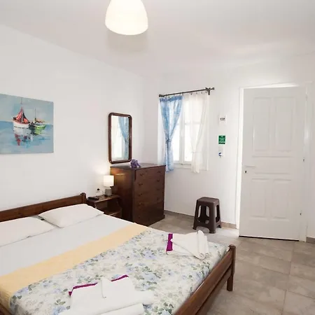 Melas B2 Parikia (Paros)